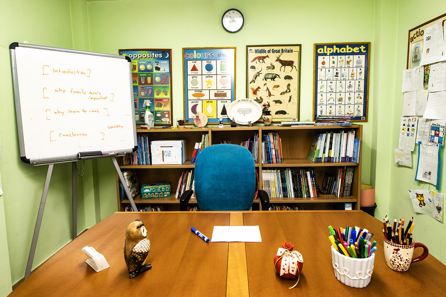 Online English teaching office